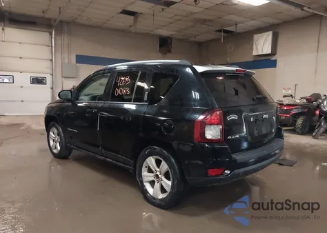 2016 Jeep Compass Sport z USA, uszkodzony, nr VIN 1C4NJDBB8GD521415